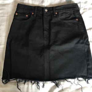 Levi’s Black Denim Skirt